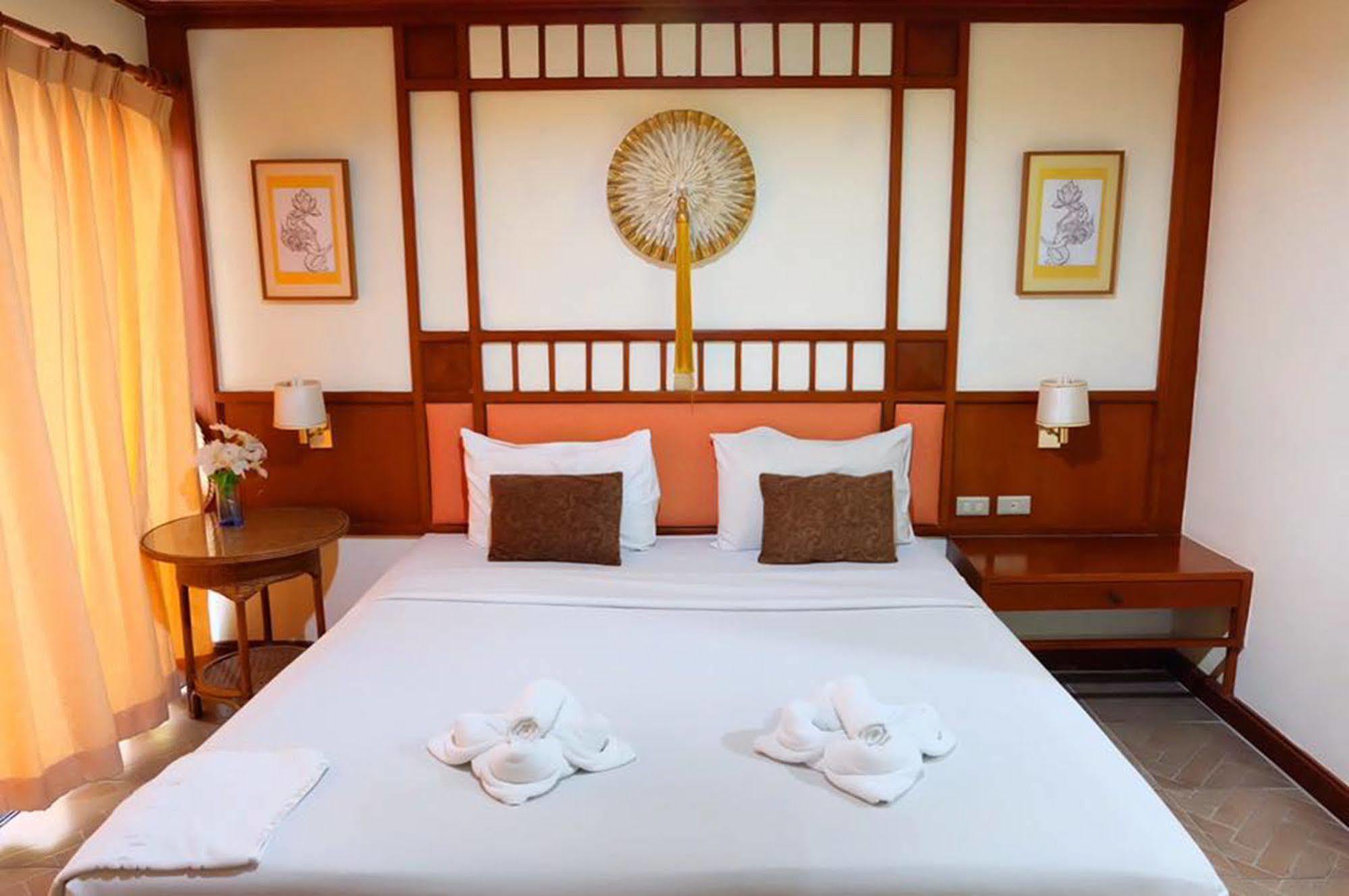 Kaneng Guesthouse ホアヒン郡 エクステリア 写真