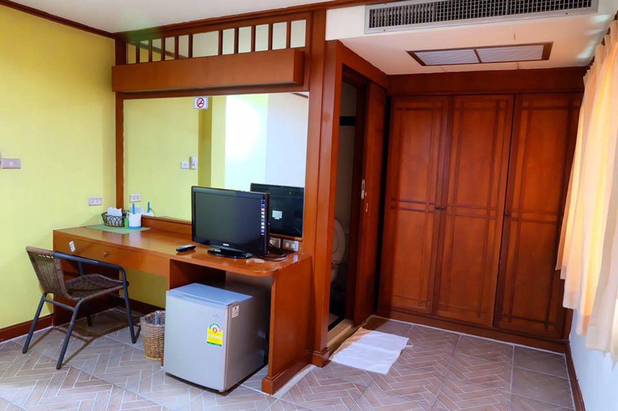 Kaneng Guesthouse ホアヒン郡 エクステリア 写真